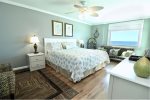 Master bedroom- King- Direct Gulf view